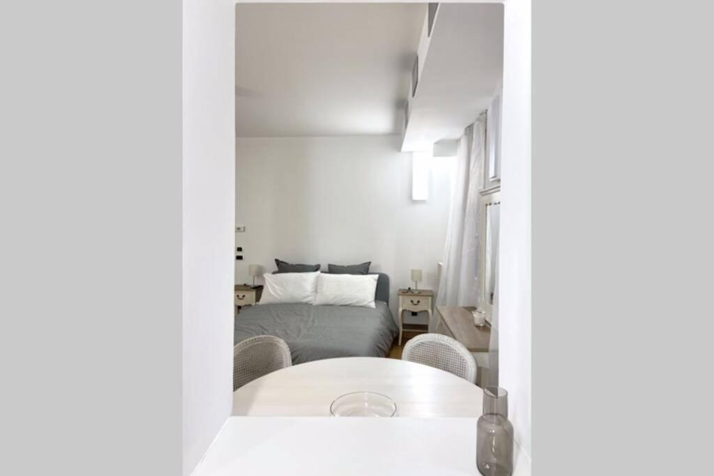 Boutique Apartment In Milano Center: Duomo Scala Екстериор снимка