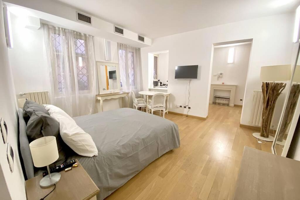 Boutique Apartment In Milano Center: Duomo Scala Екстериор снимка